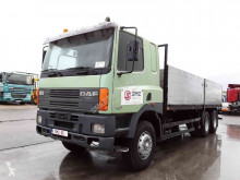 Camião DAF 85 estrado / caixa aberta usado