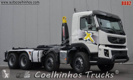 Kamión na prepravu kontajnerov Volvo FMX 420
