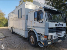Camião Scania H 82H furgão usado