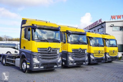 Camión BDF Mercedes Actros 2548