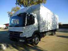 Camião furgão Mercedes