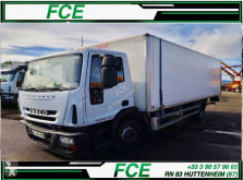 Ciężarówka Iveco Eurocargo furgon powypadkowa