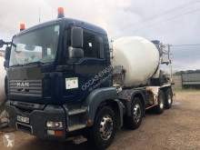 Camião MAN 32.403 betão usado