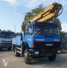 Camion plateau Iveco AutoKran 25m