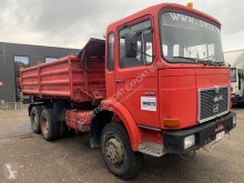 Camion benne MAN 26.291