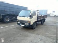 Camion plateau ridelles Toyota Dyna 150