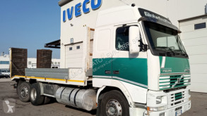 Volvo ponyvával felszerelt plató teherautó FH 12.420