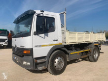 Camion ribaltabile Mercedes 1518