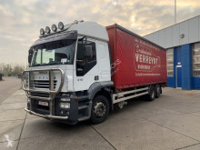 Camião Iveco Stralis furgão usado