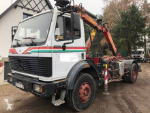 Camión Mercedes SK Gancho portacontenedor usado