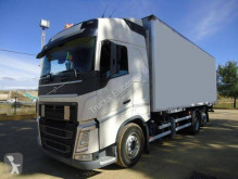 Camión furgón Volvo