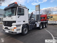 Camión Gancho portacontenedor Mercedes Actros 3243
