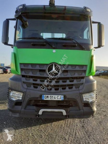 Camión Mercedes Arocs 3240 caja abierta usado