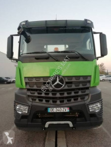 Camión Mercedes Arocs 3240 caja abierta usado