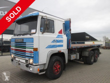 Camion platformă Scania 141