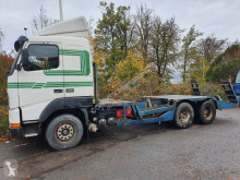 Camión Volvo FH12 380 portamáquinas usado