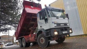 Camión volquete volquete bilateral Iveco Eurotrakker 260E38