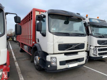 Camión remolque ganadero para ganado bovino Volvo FE 320-18