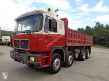 Camion MAN 33.372 benă second-hand