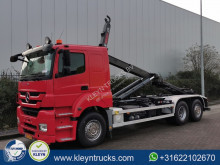 Camião Mercedes Axor 2536 poli-basculante usado