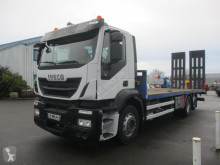 Kamión Iveco Stralis AD 260 S 33 Y/FS-CM náves na prepravu strojov ojazdený