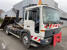 Camion polybenne Volvo FL 180-15