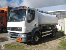 Camión cisterna hidrocarburos DAF LF 250