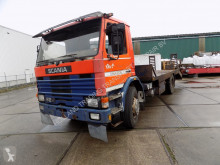 Camião estrado / caixa aberta Scania 82 oprijwagen met rampen