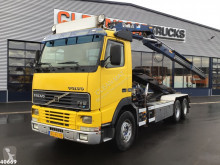 Kamión na prepravu kontajnerov Volvo FH12