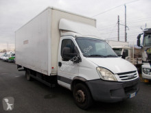 Camión furgón Iveco Daily 65C18