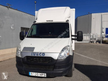 Camion fourgon Iveco Daily 70C15