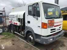 Camion Nissan Atleon 80.14 citerne hydrocarbures occasion