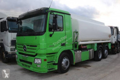 Mercedes tartálykocsi teherautó Actros 2548