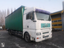 Camion MAN 26.320 rideaux coulissants (plsc) accidenté