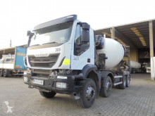 Iveco concrete mixer truck Trakker