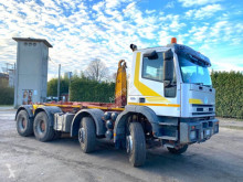 Kamión hákový nosič kontajnerov Iveco Trakker 410 E 48 8X4 SCARRABILE BALESTRATO ANTERIO