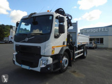 Volvo hátra és egy oldalra billenő kocsi teherautó FE 320
