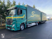 Nyerges vontató és pótkocsi Mercedes Actros Actros 1845 Retarder Komplettzug LKW+Anhänger használt ponyvával felszerelt plató