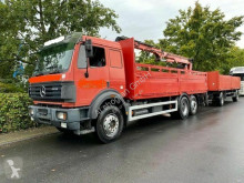 Kamion s návěsem plošina bočnice Mercedes SK SK2538 L Baustoff mit ATLAS KRAN LKW+Anhänger/€4