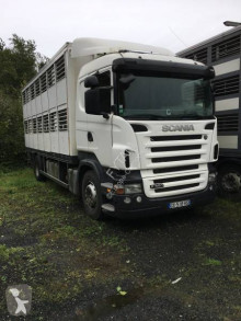 Camion bétaillère porcins Scania P 380