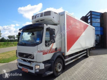 Camion Volvo FL260 / EURO 5 / Manual / 8.20 Mtr Box frigo occasion