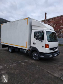 Camión Nissan Atleon 35.15 furgón mudanza usado