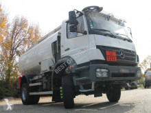 Mercedes szénhidrogének tartálykocsi teherautó Axor 1833 KN