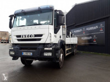 Camión caja abierta estándar Iveco Trakker 360