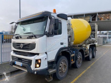 Volvo betonkeverő beton teherautó FMX 370 8x4 EURO5 Betonmischer Liebherr 9m3