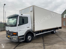 Camion fourgon Mercedes Atego 823