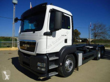 Camion polybenne MAN