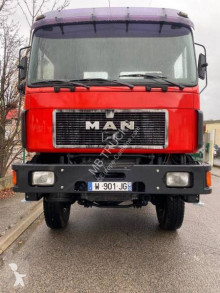 Camion telaio MAN 33.372