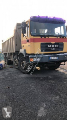 Camion benne TP MAN 32.364