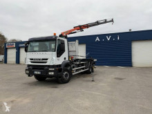 Camião Iveco Trakker AD 190 T 31 estrado / caixa aberta estandar usado
